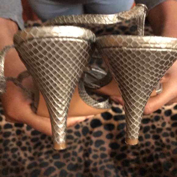 Ann Taylor Sandals - Picture 5 of 8